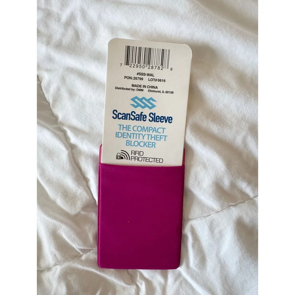 Olivia Moss Peacock Parade Cell Phone Caddy with RFID ScanSafe Sleeve Pink New